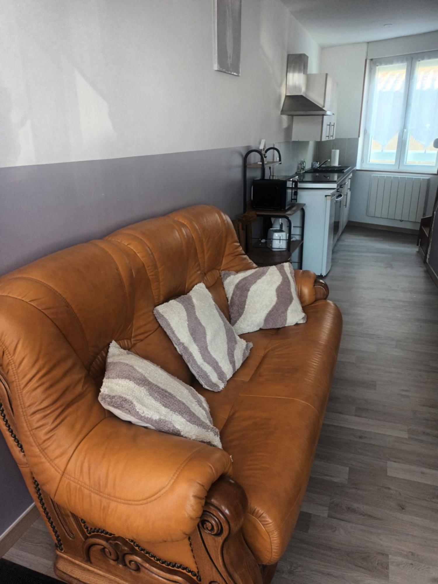 Le De Jeanne Apartment *